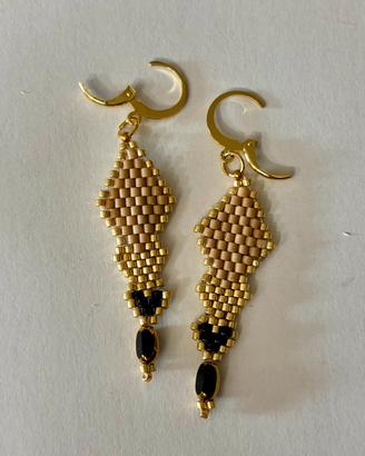 Orecchini eleganti pendenti donna