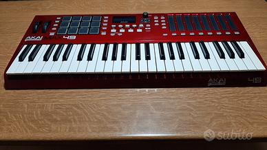 Tastiera Midi Akai Max49 