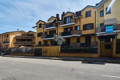 2 LOCALI A ZELO BUON PERSICO