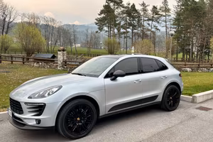 PORSCHE MACAN S
