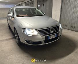 VOLKSWAGEN Passat 2.0 TDI 170CV DPF Highline