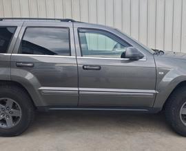 Jeep Grand Cherokee Limited 5700cc V8 327cv GPL