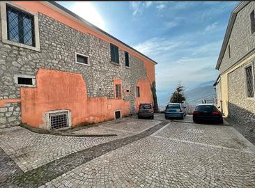Casa Semi di pendente con vista panoramica 