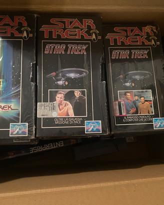 N.30 VHS “STAR TREK”