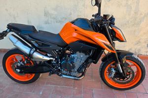 Ktm 790 Duke .