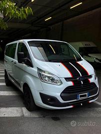 Ford Custom Combi 9 posti
