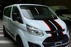 Ford Custom Combi 9 posti
