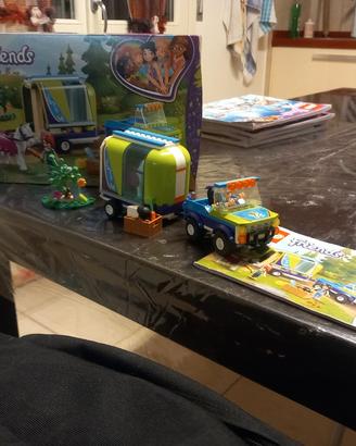 lego friends trasporto cavalli