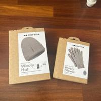 Cappellino con auricolari e guanti touch Case&me