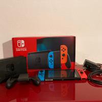 Nintendo Switch V2 Boxata e Completa di accessori