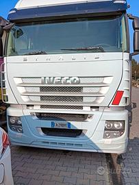 Iveco stralis 450 autocarro