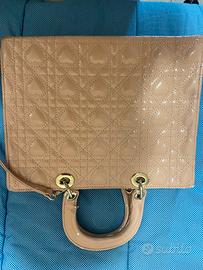 Borsa similvernice