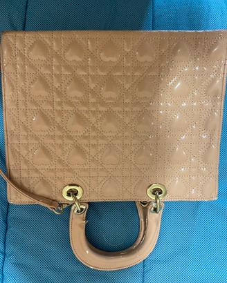Borsa similvernice
