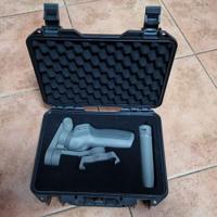 dji osmo mobile 4 con valigetta rigida