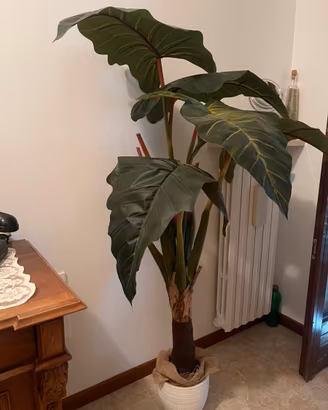 Pianta artificiale da arredo alta con vaso