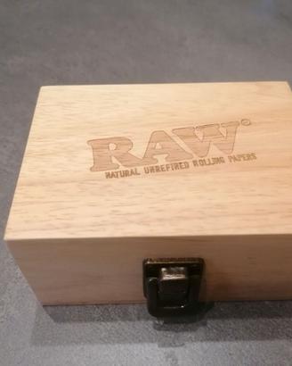 Scatola in legno porta accessori della raw