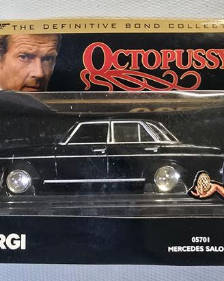 007 James Bond CORGI MERCEDES  250 SALOON