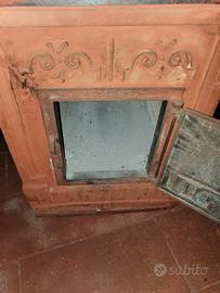 Stufa a legna  in ghisa 