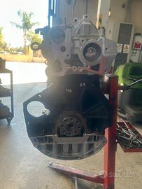MOTORE RIGENERATO RENAULT OPEL M9R 2.0 DIESEL