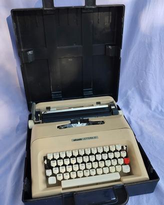Macchina da scrivere Olivetti lettera 35