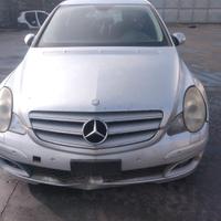 Mercedes classe R320 2007 demolito per ricambi 