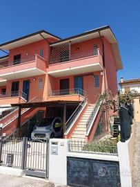 Tavullia,VILLETTA A SCHIERA DI TESTA. Ampio scoper