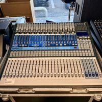 PRESONUS STUDIOLIVE 24.4.2 + FLIGHT CASE