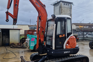 Miniescavatore kubota 50 q.li