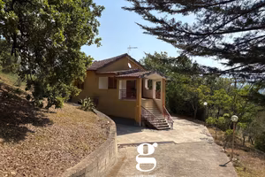 Casa Indipendente Casal Velino