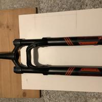 Forcella FOX da mountain bike
