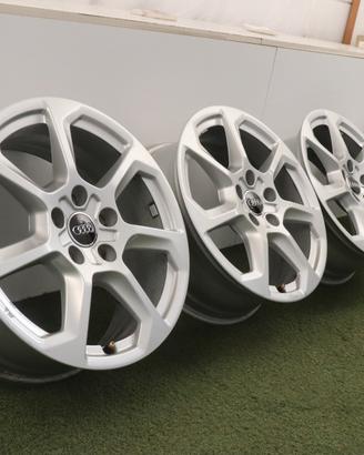 Cerchi in lega Audi Q2 A3 17 ORIGINALI 81A601025T