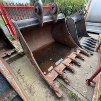 BENNA SCAVO x ESCAVATORE 300 Q.LI