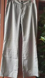 Pantaloni a righine vita alta
