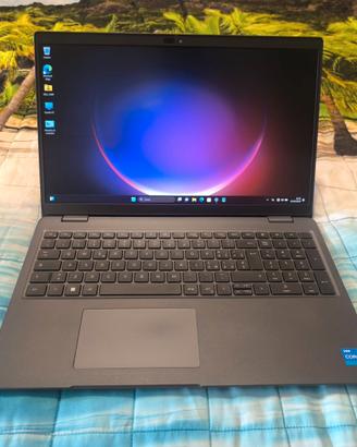 Dell latitude 3540,i5-13gen,500/16gb,15.6”  touch