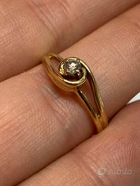 Anello in oro giallo e diamante