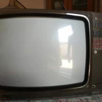 Tv retro' Loewe trasparente
