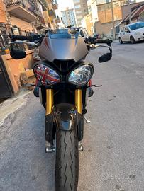triumph speed triple 1050 r