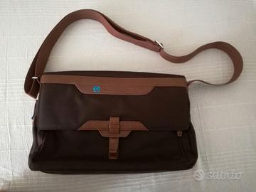 Borsa  Piquadro misure 36x7x23 cm