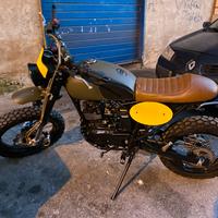 Moto Custom - Verve moto tracker 125i