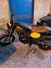 Moto Custom - Verve moto tracker 125i