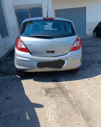 AUTO OPEL CORSA