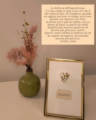 Cornice con cuore Kintsugi con incisione e pittura
