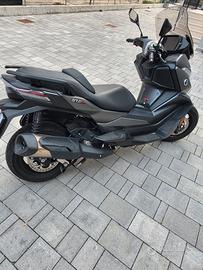 VOGE SR4 MAX - 2025 - SOLO 1088 KM 