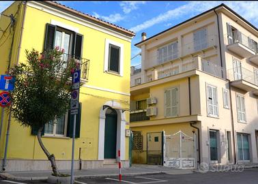 Bilocale in centro citta' e vicino al mare