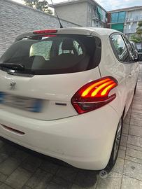 peugeot 208 anno 2018   benzina  solo 5900€
