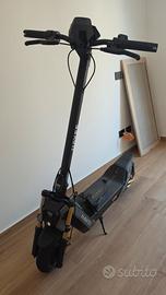Monopattino elettrico Navee NT5 ULTRA X