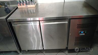 Tavolo frigo acciaio