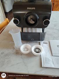 macchina impastatrice con produzione di pasta