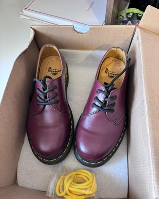 Dr. martens pelle rossa