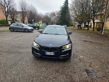 BMW 220I SPORT 